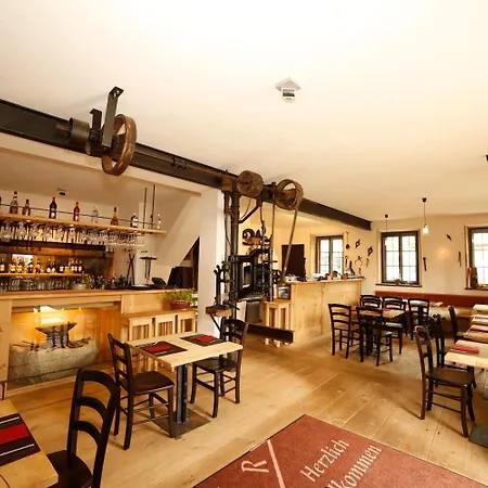 Hotel Oberschmied 3*