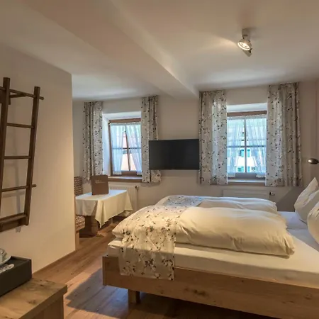 Oberschmied Hotel 3*