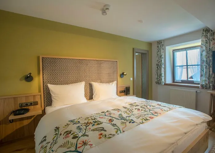 Hotel Oberschmied 3*